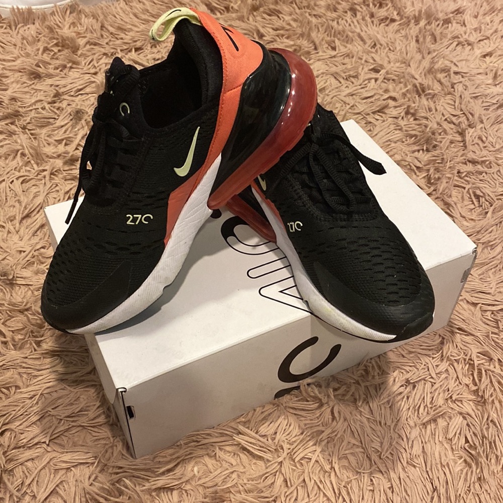 W AIR MAX 270 - Picture 3 of 5